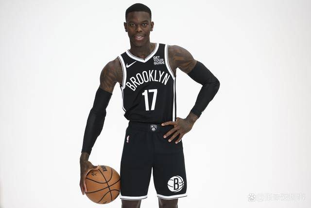 弗格投篮碰到徐杰脸部 杨鸣对着闫军贴脸输出